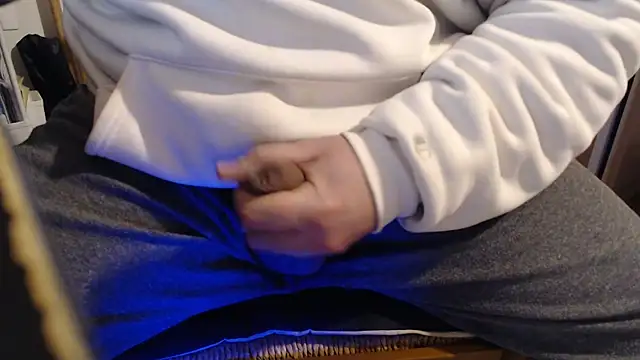 Snapshot of italian_mach chatting on 02-13-26, 06:31 italian mach online show from 02-13-26, 06:31