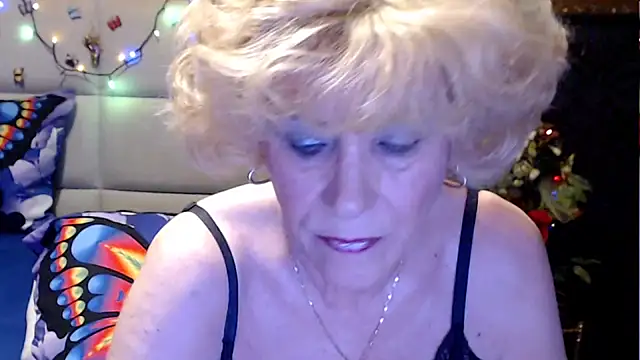 Snapshot of HappyWomanOn chatting on 05-06-26, 09:36 HappyWomanOn online show from 05-06-26, 09:36