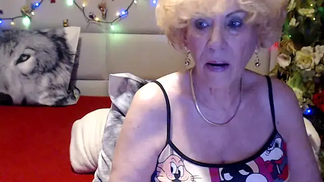 Snapshot of HappyWomanOn chatting on 05-31-26, 06:20 HappyWomanOn online show from 05-31-26, 06:20