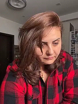 AnneKane online show from 02-12-26, 04:07