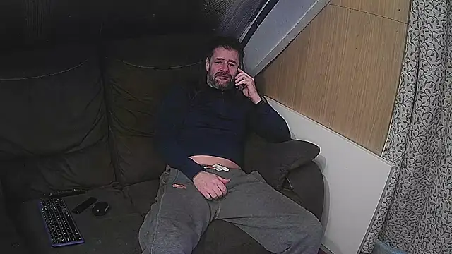 Snapshot of rob2810 chatting on 02-27-25, 09:04 rob2810 online show from 02-27-25, 09:04