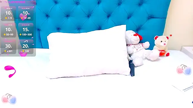 Nayla Garner online show from 10-16-25, 04:30