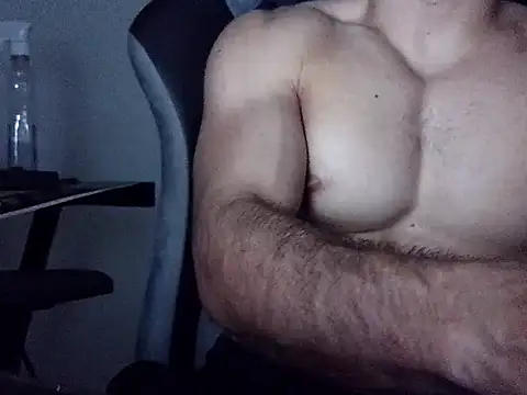 Snapshot of MILCARITAS3 chatting on 02-16-26, 04:03 MILCARITAS3 online show from 02-16-26, 04:03