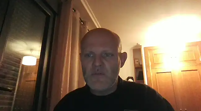 Snapshot of davigochi77bcn chatting on 12-16-24, 07:00 davigochi77bcn online show from 12-16-24, 07:00