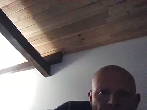 Snapshot of davigochi77bcn chatting on 03-13-25, 09:48 davigochi77bcn online show from 03-13-25, 09:48