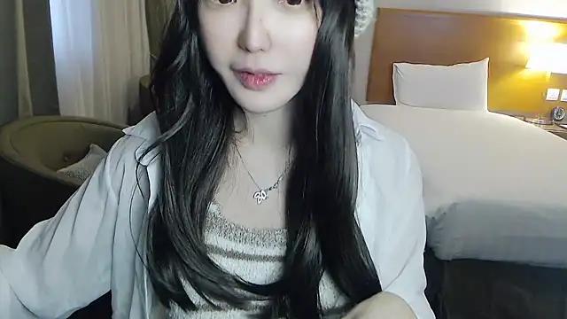 Snapshot of TBgril chatting on 01-10-26, 08:05 TBgril online show from 01-10-26, 08:05