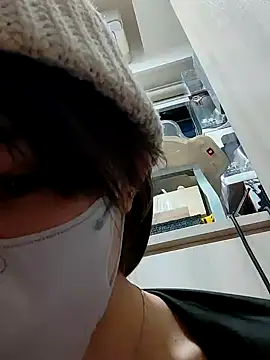 Snapshot of TBgril chatting on 01-14-26, 05:57 TBgril online show from 01-14-26, 05:57