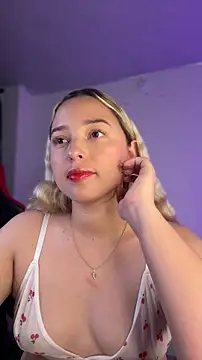 Snapshot of Irisweet_ chatting on 01-09-26, 09:38 Irisweet online show from 01-09-26, 09:38