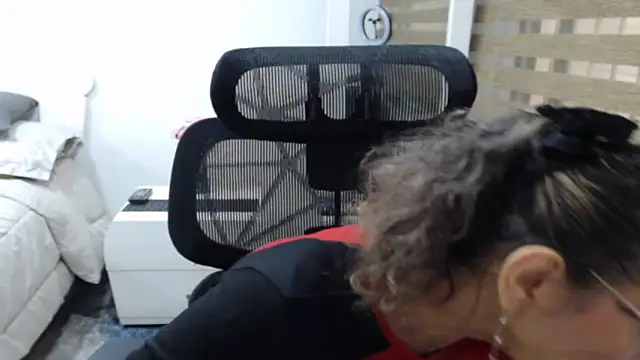 jesy hot online show from 04-29-26, 09:32