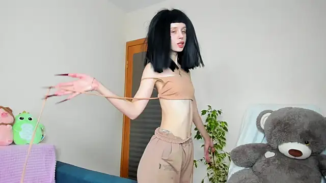 Snapshot of FlowerOfSin2001 chatting on 09-15-25, 02:17 FlowerOfSin2001 online show from 09-15-25, 02:17