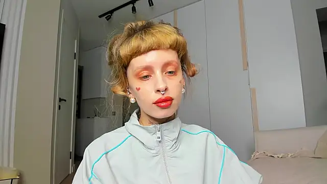 Snapshot of FlowerOfSin2001 chatting on 03-13-26, 04:35 FlowerOfSin2001 online show from 03-13-26, 04:35