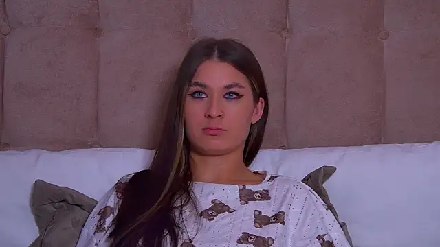 RachelSimpson online show from 01-17-25, 03:55