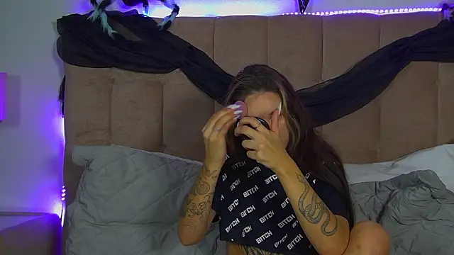 RachelSimpson online show from 10-31-25, 06:31