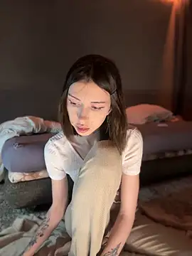 Snapshot of Bastet chatting on 01-24-25, 07:28 Bastet online show from 01-24-25, 07:28