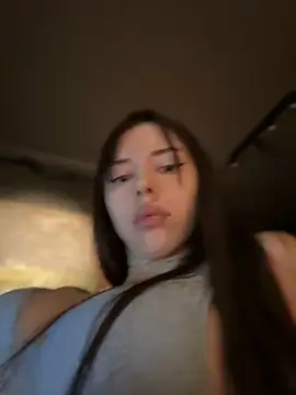 Snapshot of Bastet chatting on 03-20-25, 01:13 Bastet online show from 03-20-25, 01:13