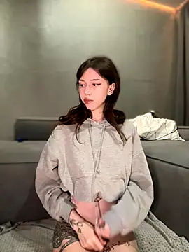 Snapshot of Bastet chatting on 10-02-25, 06:04 Bastet online show from 10-02-25, 06:04