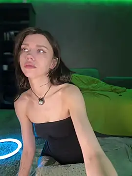 Snapshot of Bastet chatting on 02-21-26, 09:27 Bastet online show from 02-21-26, 09:27