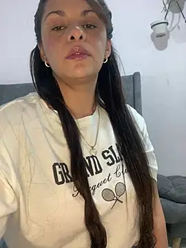 Kataliina online show from 02-21-25, 06:18