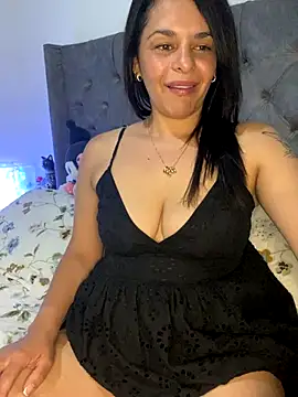 Snapshot of Kataliina chatting on 12-04-25, 07:39 Kataliina online show from 12-04-25, 07:39