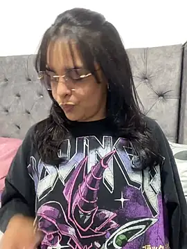 Snapshot of Kataliina chatting on 07-27-26, 02:40 Kataliina online show from 07-27-26, 02:40