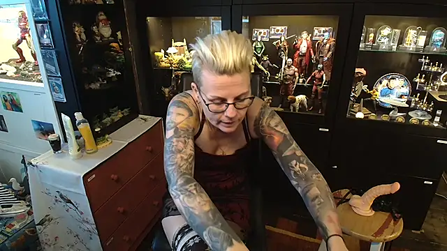 MaryG online show from 01-23-25, 10:01