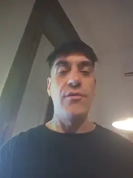 Elnonoykeila77 online show from 07-04-26, 10:38
