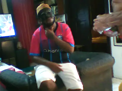 Snapshot of dutra498 chatting on 03-08-26, 05:33 dutra498 online show from 03-08-26, 05:33