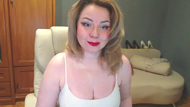 Cute sun online show from 05-16-26, 11:42