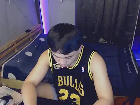 Snapshot of princeJayX chatting on 05-09-26, 03:34 princeJayX online show from 05-09-26, 03:34