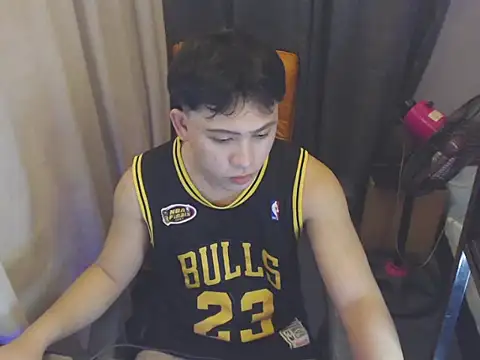 Snapshot of princeJayX chatting on 06-08-26, 10:04 princeJayX online show from 06-08-26, 10:04