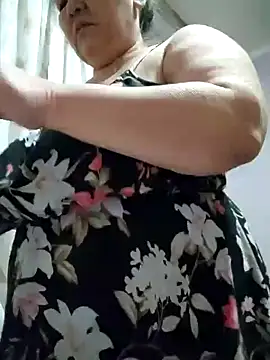 Zulfiya Bruce online show from 01-18-26, 03:16