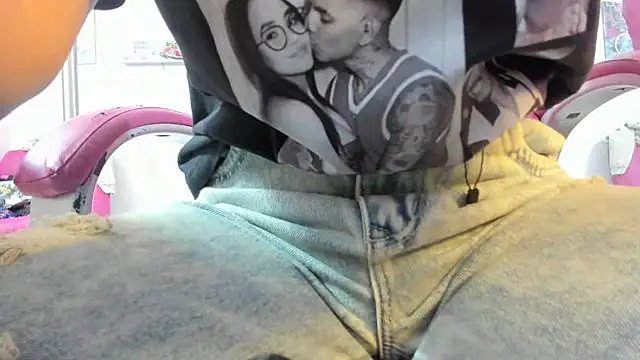 Snapshot of CAMILA--REY chatting on 01-08-26, 12:29 CAMILA--REY online show from 01-08-26, 12:29