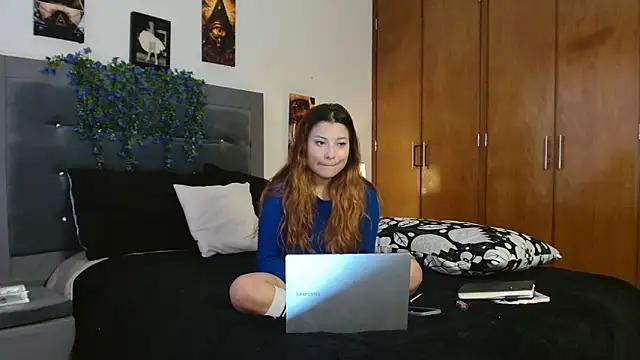 Snapshot of 3littleschoolteens chatting on 11-21-25, 07:23 3littleschoolteens online show from 11-21-25, 07:23