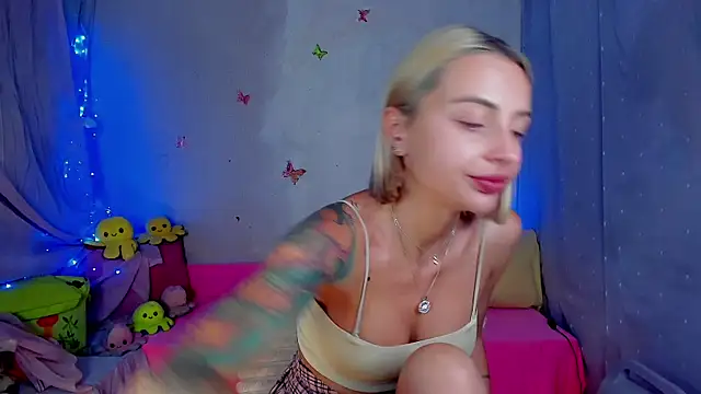 LickLizzy online show from 06-20-26, 08:11