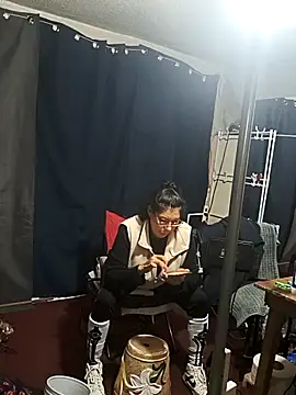 Snapshot of LaInsaciableIntensa chatting on 11-06-25, 12:44 LaInsaciableIntensa online show from 11-06-25, 12:44