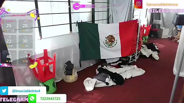 Snapshot of LaInsaciableIntensa chatting on 11-13-25, 05:01 LaInsaciableIntensa online show from 11-13-25, 05:01