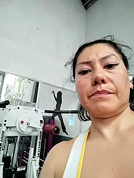 Snapshot of LaInsaciableIntensa chatting on 02-21-26, 05:03 LaInsaciableIntensa online show from 02-21-26, 05:03