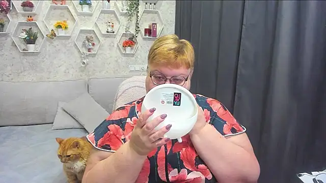 Snapshot of _big_love_ chatting on 04-18-26, 07:58 big love online show from 04-18-26, 07:58