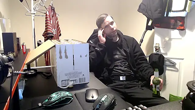 Snapshot of Atheist777 chatting on 01-09-26, 12:24 Atheist777 online show from 01-09-26, 12:24