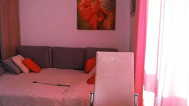 Snapshot of Magic_Blondie chatting on 02-28-25, 01:25 Magic Blondie online show from 02-28-25, 01:25