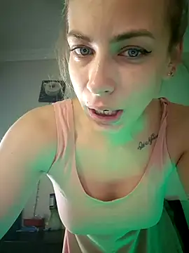 Snapshot of Keli_Jessi chatting on 03-15-26, 06:14 Keli Jessi online show from 03-15-26, 06:14