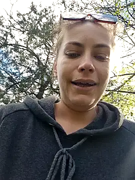 Keli Jessi online show from 04-19-26, 12:48