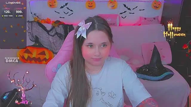 Snapshot of Lolisuccub chatting on 11-16-25, 05:51 Lolisuccub online show from 11-16-25, 05:51