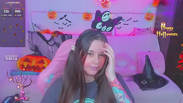 Snapshot of Lolisuccub chatting on 11-28-25, 04:09 Lolisuccub online show from 11-28-25, 04:09