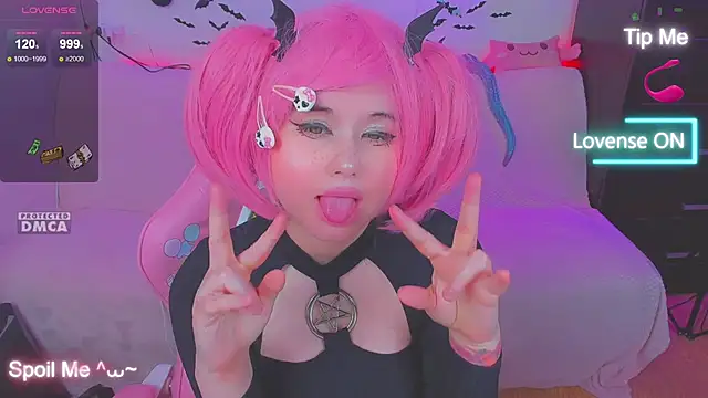 Snapshot of Lolisuccub chatting on 12-17-25, 05:30 Lolisuccub online show from 12-17-25, 05:30