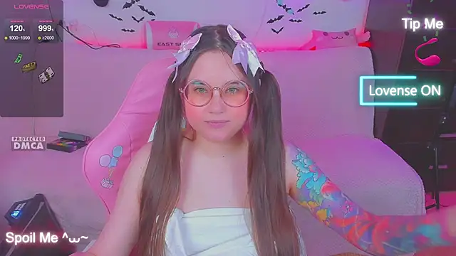 Snapshot of Lolisuccub chatting on 12-19-25, 07:54 Lolisuccub online show from 12-19-25, 07:54