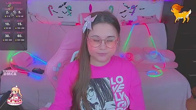 Snapshot of Lolisuccub chatting on 01-10-26, 08:43 Lolisuccub online show from 01-10-26, 08:43