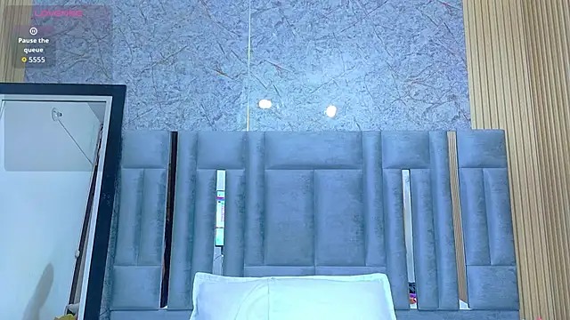 veronicaroose  online show from 04-22-26, 12:50