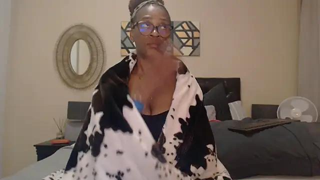 Creamyass22 online show from 01-17-25, 07:27