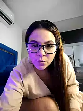 Snapshot of Susaan_Miilf chatting on 06-07-26, 06:55 Susaan Miilf online show from 06-07-26, 06:55